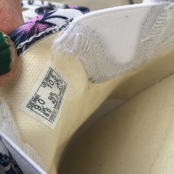 NEW VANS SNEAKERS - Picture 12 of 12